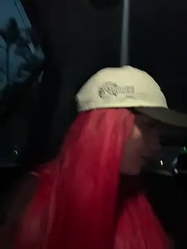 Snapshot of zafiro_mo0n chatting on 10.24.25 zafiro mo0n online show from 10.24.25