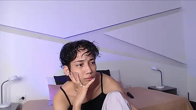 hot little bunny online show from 03.21.25