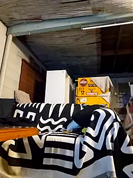 Snapshot of Daza67 chatting on 12.16.25 Daza67 online show from 12.16.25