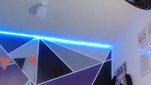 DaMikaela  online show from 10.23.25