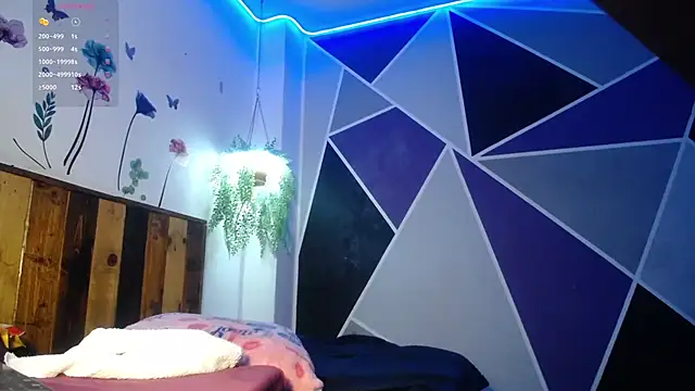 DaMikaela  online show from 11.30.25