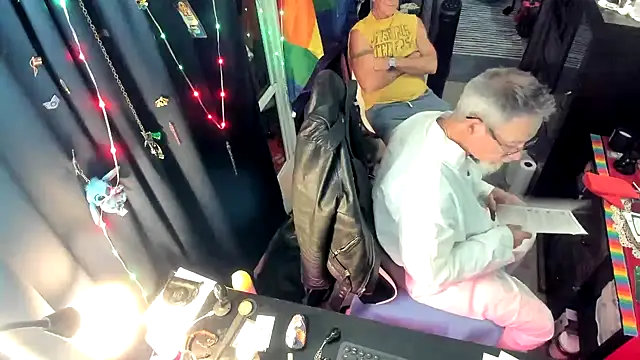 Snapshot of Daddysthick chatting on 10.07.25 Daddysthick online show from 10.07.25