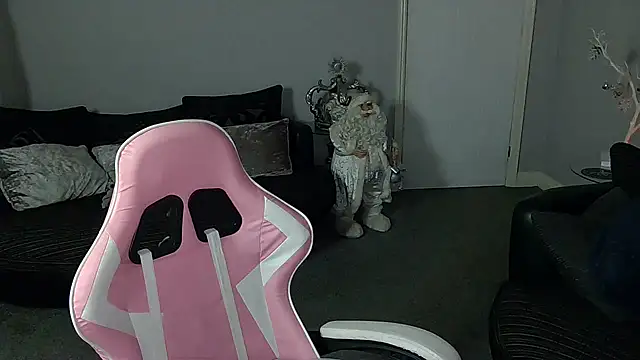 Snapshot of Red_firesquirt chatting on 12.09.24 Red firesquirt online show from 12.09.24