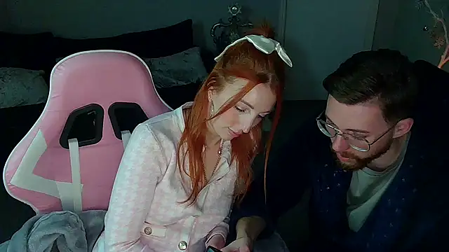 Snapshot of Red_firesquirt chatting on 12.22.24 Red firesquirt online show from 12.22.24