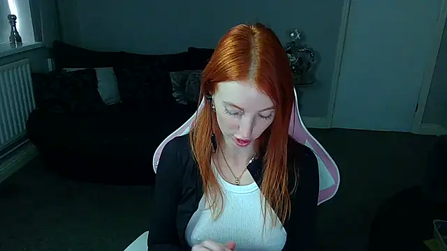 Snapshot of Red_firesquirt chatting on 01.27.25 Red firesquirt online show from 01.27.25