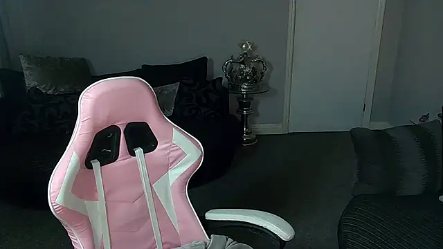 Snapshot of Red_firesquirt chatting on 02.03.25 Red firesquirt online show from 02.03.25