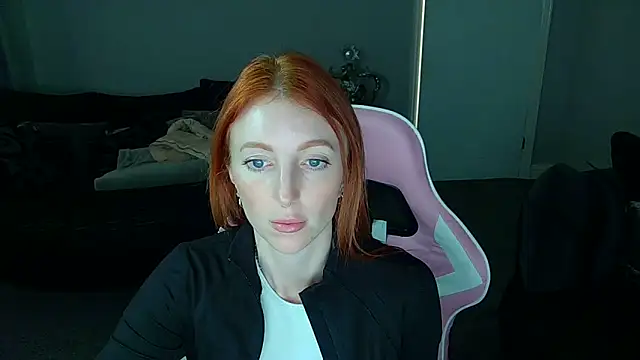 Snapshot of Red_firesquirt chatting on 03.05.25 Red firesquirt online show from 03.05.25