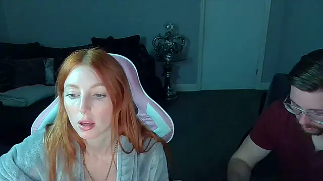 Snapshot of Red_firesquirt chatting on 03.08.25 Red firesquirt online show from 03.08.25