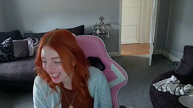 Snapshot of Red_firesquirt chatting on 03.21.25 Red firesquirt online show from 03.21.25