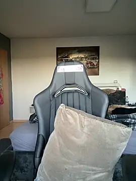 Snapshot of BunnyDiamond1 chatting on 11.05.25 BunnyDiamond1 online show from 11.05.25