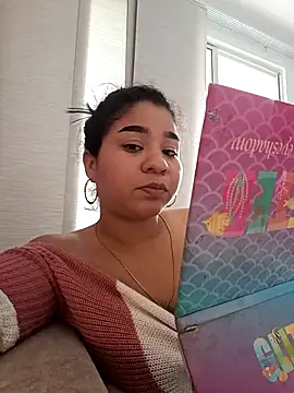 Snapshot of Yelly chatting on 02.09.26 Yelly online show from 02.09.26