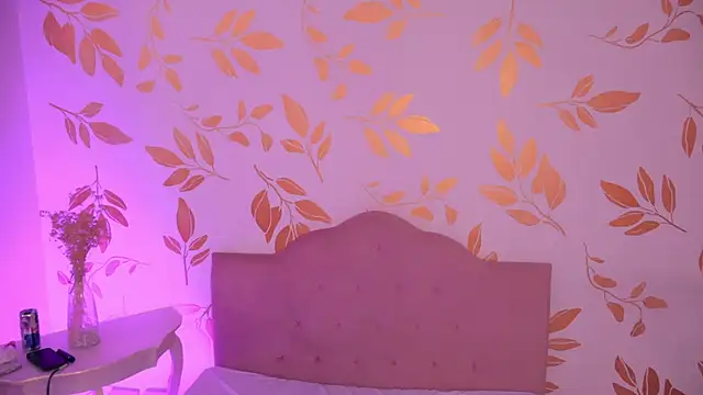 Misselektra   online show from 04.10.26