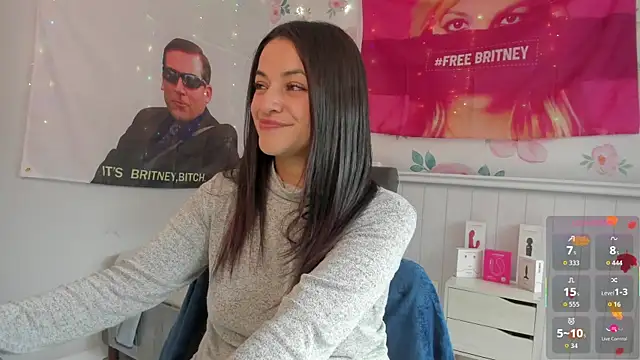 LovelyAzucena online show from 11.13.25