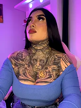 CloeeBeckam online show from 11.26.25