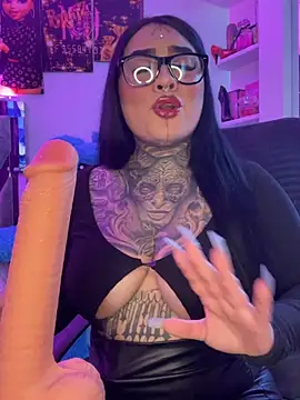 CloeeBeckam online show from 03.08.26