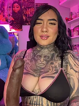 CloeeBeckam online show from 04.16.26