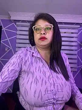 MiiaaJoness online show from 04.15.26