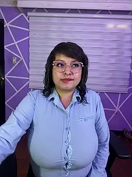 MiiaaJoness online show from 07.08.26