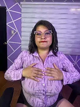 MiiaaJoness online show from 07.28.26