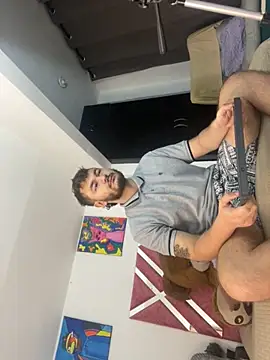 Snapshot of JacoLive chatting on 11.21.25 JacoLive online show from 11.21.25