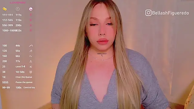 IsabellaFigueredo   online show from 02.05.25