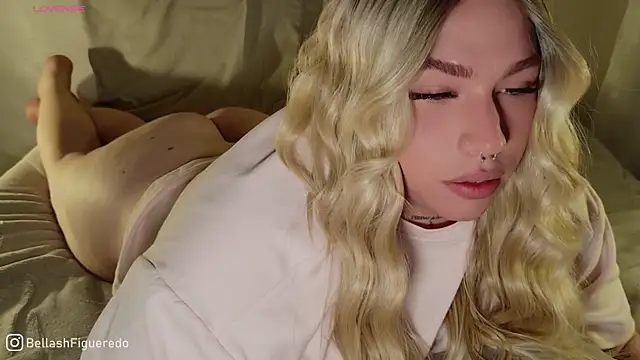 IsabellaFigueredo   online show from 09.13.25