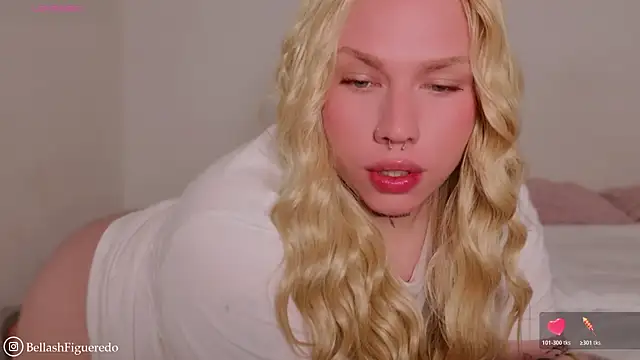 Snapshot of IsabellaFigueredo__ chatting on 03.28.26 IsabellaFigueredo online show from 03.28.26