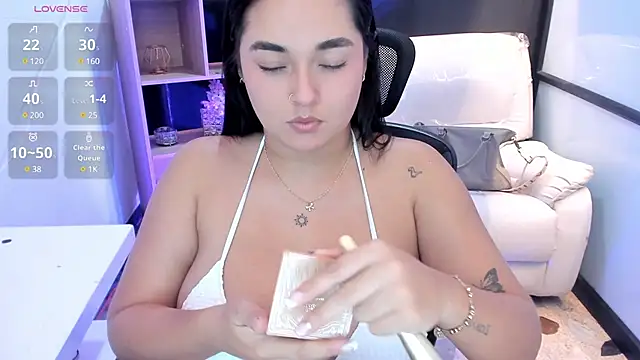 Snapshot of CelesteBrucee chatting on 01.20.25 CelesteBrucee online show from 01.20.25