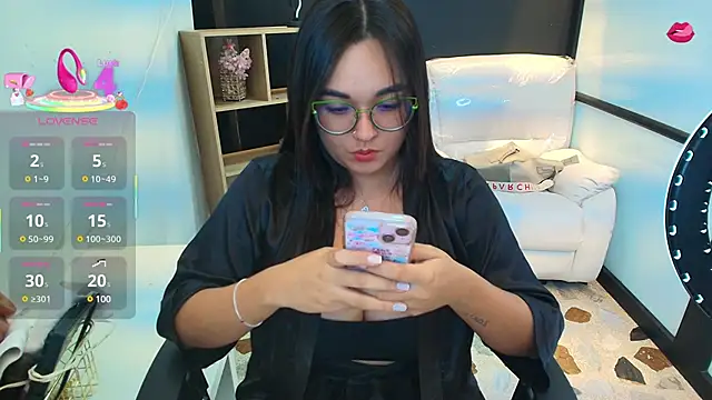 Snapshot of CelesteBrucee chatting on 02.13.25 CelesteBrucee online show from 02.13.25