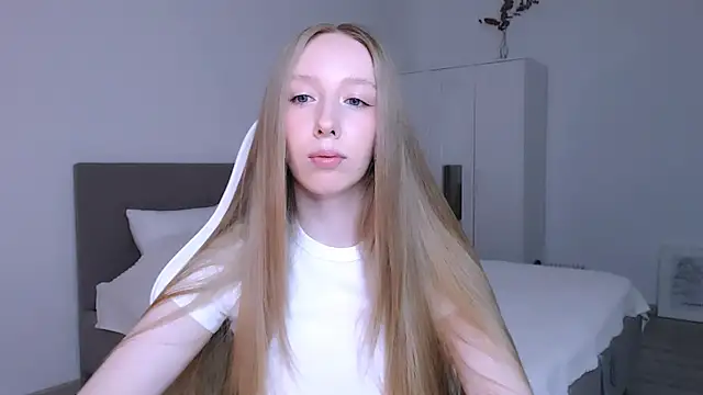 Luna insniity online show from 11.22.25