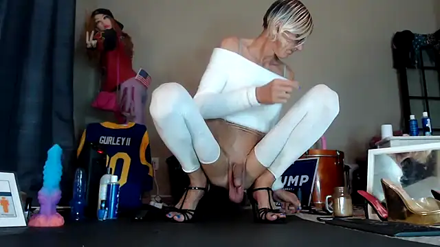 Snapshot of Taylorsexbot chatting on 12.10.24 Taylorsexbot online show from 12.10.24