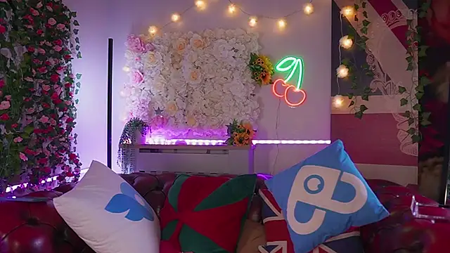 Snapshot of AmicaBentley chatting on 03.23.26 AmicaBentley online show from 03.23.26