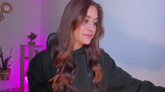 Snapshot of aliss_ev chatting on 01.20.25 aliss ev online show from 01.20.25