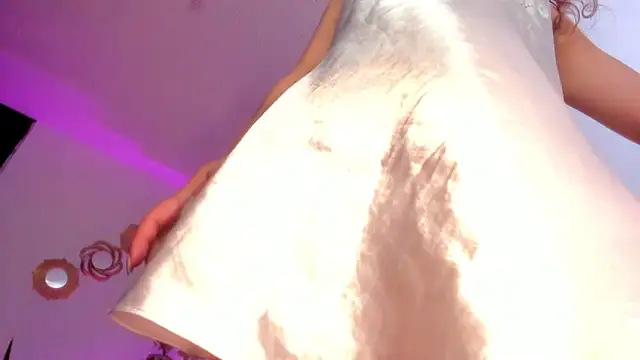 Snapshot of aliss_ev chatting on 03.11.25 aliss ev online show from 03.11.25