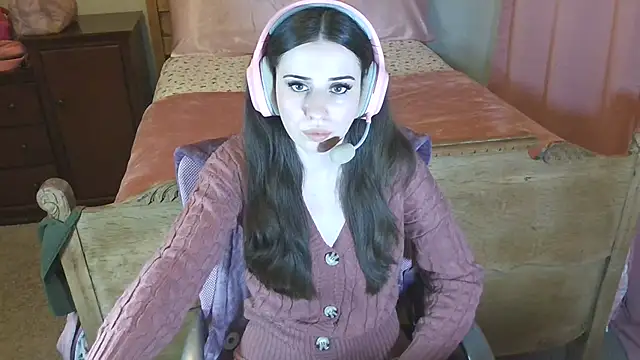 alisonfields online show from 03.06.26