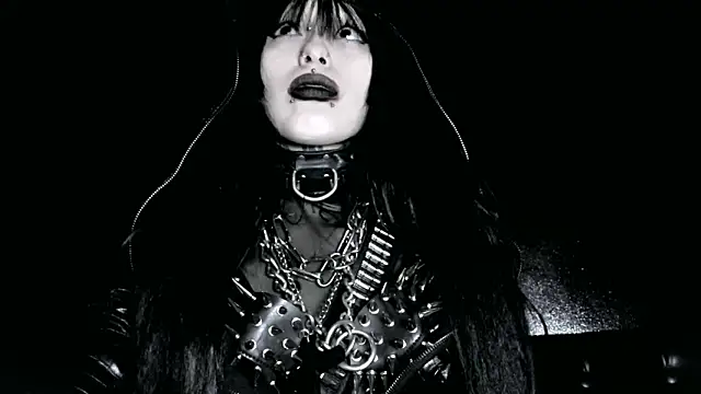 Snapshot of XXIOUX chatting on 03.04.26 XXIOUX online show from 03.04.26