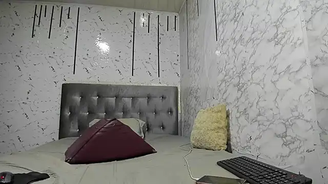 Snapshot of kelleysinedd chatting on 11.14.25 kelleysinedd online show from 11.14.25