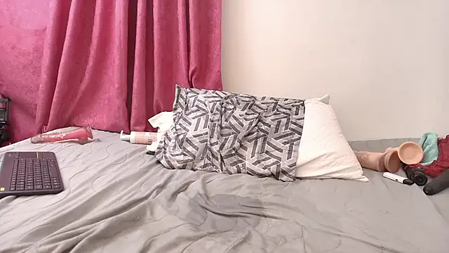 Snapshot of julia_sweet_1 chatting on 01.18.26 julia sweet 1 online show from 01.18.26