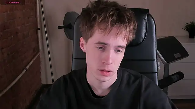 Snapshot of _tokyo_ghoul chatting on 12.27.24  tokyo ghoul online show from 12.27.24