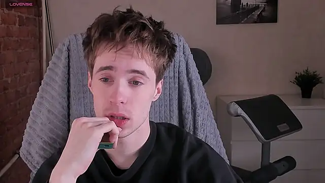 Snapshot of _tokyo_ghoul chatting on 12.29.24  tokyo ghoul online show from 12.29.24