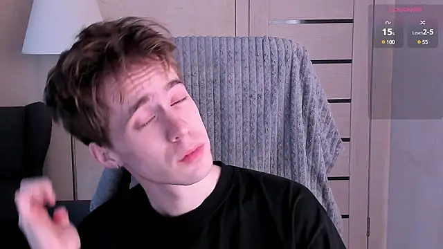 Snapshot of _tokyo_ghoul chatting on 01.18.25  tokyo ghoul online show from 01.18.25