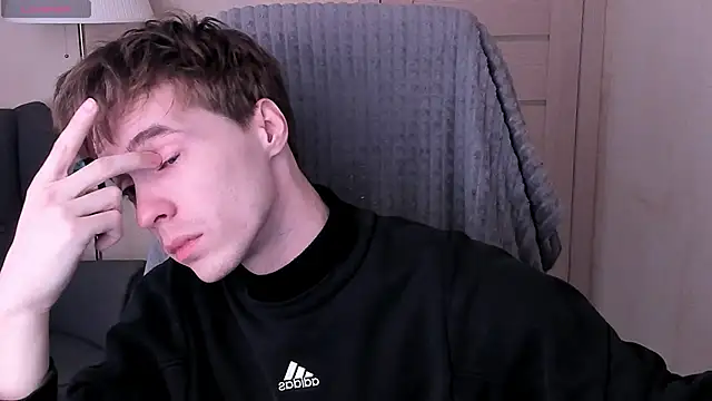 Snapshot of _tokyo_ghoul chatting on 01.19.25  tokyo ghoul online show from 01.19.25