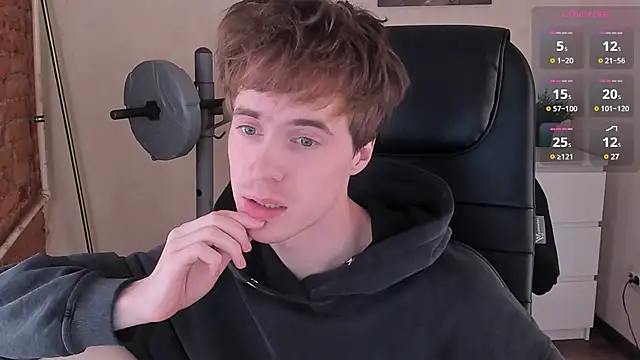 Snapshot of _tokyo_ghoul chatting on 02.02.25  tokyo ghoul online show from 02.02.25