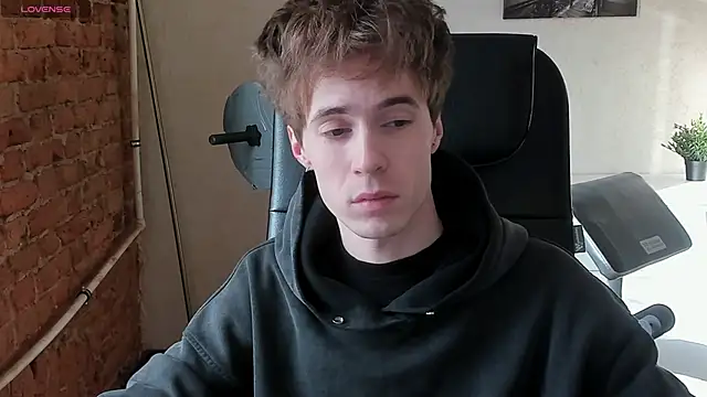 Snapshot of _tokyo_ghoul chatting on 02.07.25  tokyo ghoul online show from 02.07.25