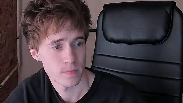 Snapshot of _tokyo_ghoul chatting on 02.14.25  tokyo ghoul online show from 02.14.25