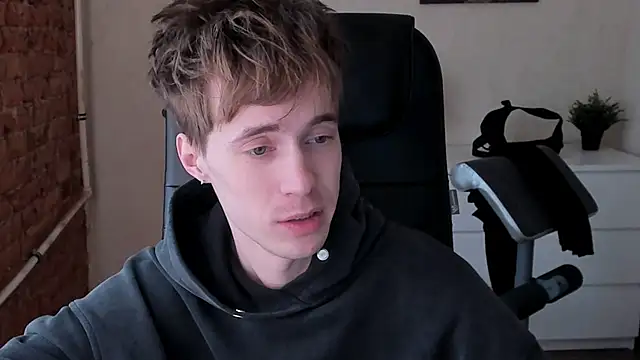 Snapshot of _tokyo_ghoul chatting on 03.14.25  tokyo ghoul online show from 03.14.25