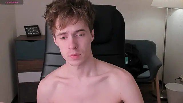 Snapshot of _tokyo_ghoul chatting on 03.21.25  tokyo ghoul online show from 03.21.25