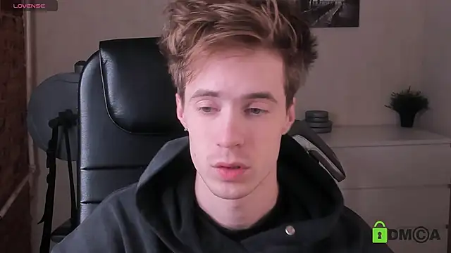 Snapshot of _tokyo_ghoul chatting on 10.05.25  tokyo ghoul online show from 10.05.25