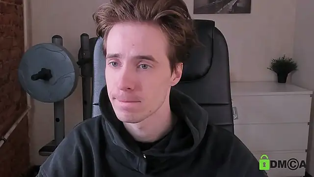 Snapshot of _tokyo_ghoul chatting on 11.02.25  tokyo ghoul online show from 11.02.25