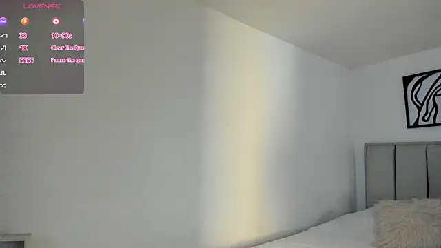 Snapshot of Im_Maite chatting on 10.28.25 Im Maite online show from 10.28.25